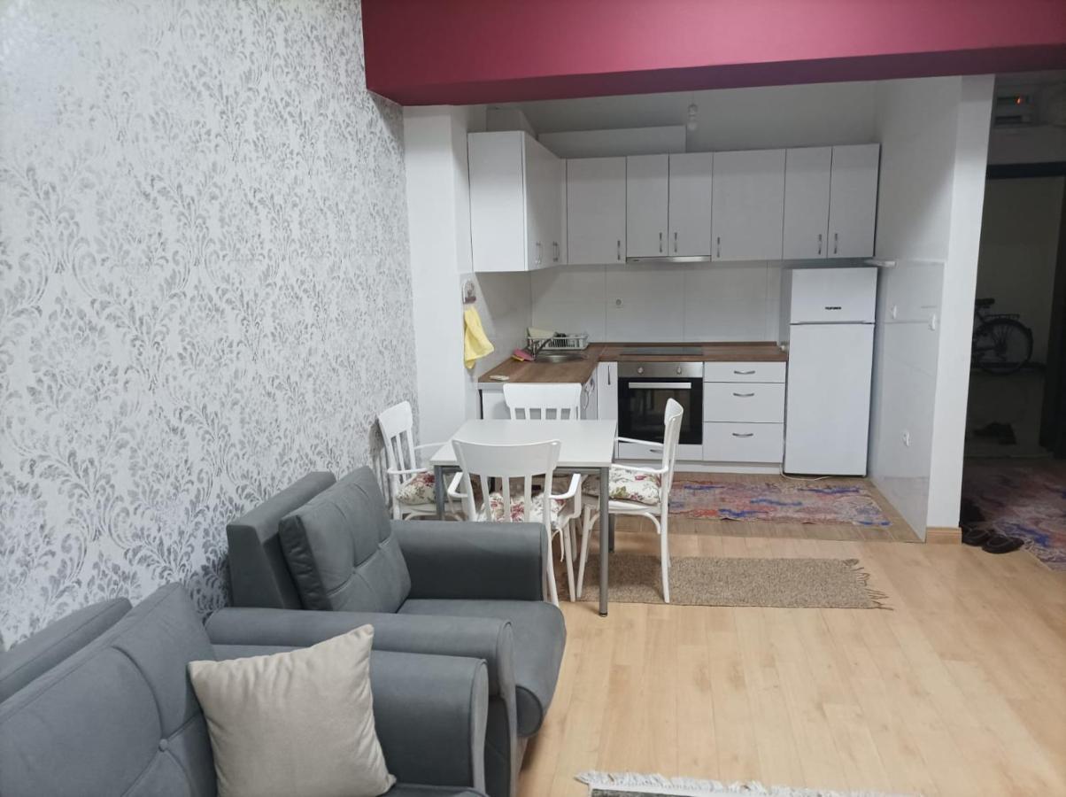 Two Rooms And Kitchen, Bathroom With Balcony Apartment Скопье Экстерьер фото