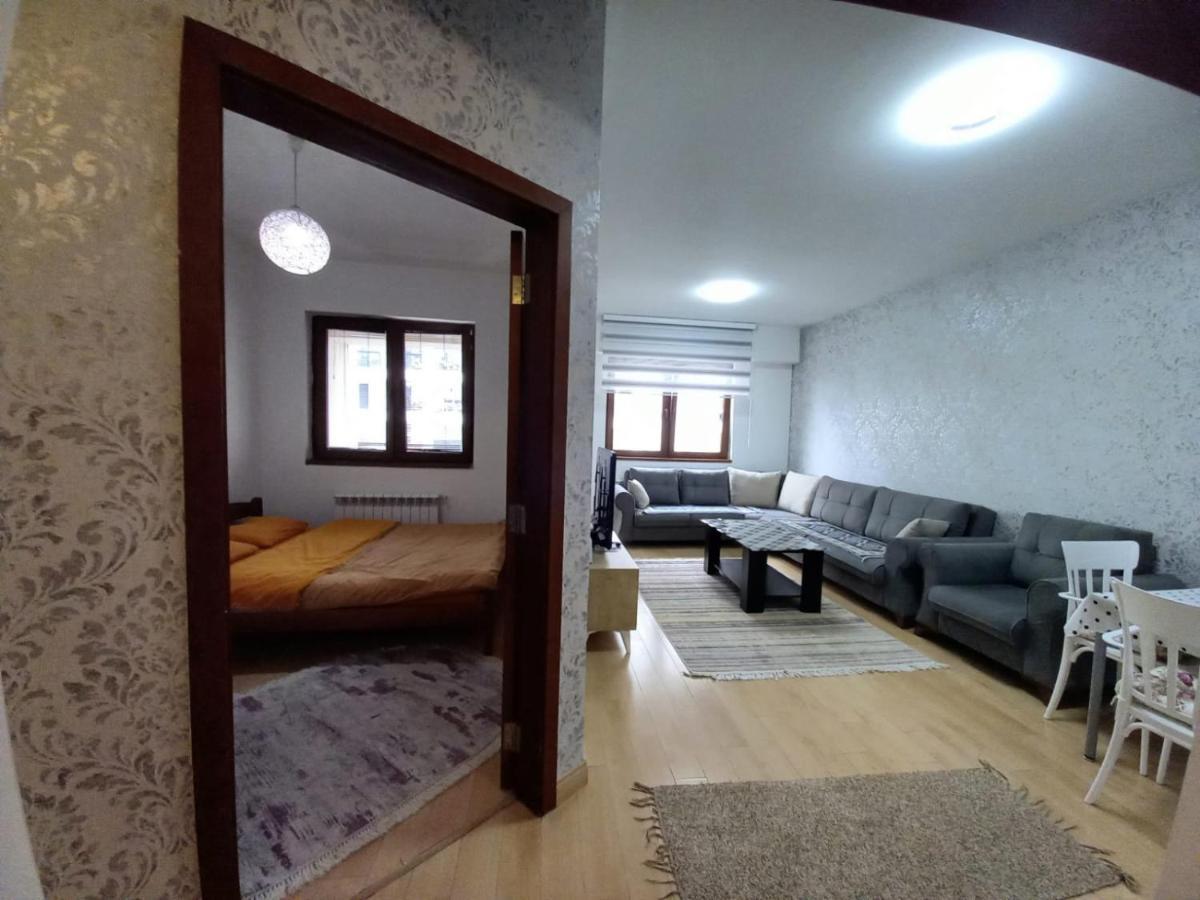 Two Rooms And Kitchen, Bathroom With Balcony Apartment Скопье Экстерьер фото